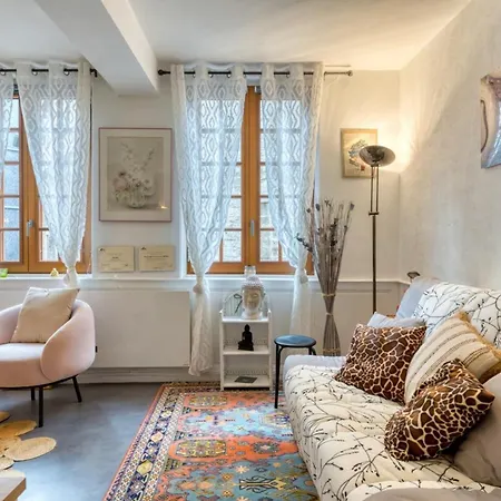 Apartment Valere Nid D'amour Pour 2 Proche Cathedrale