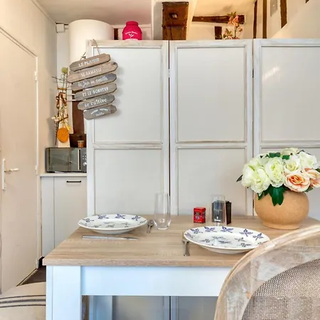 Valere Nid D'amour Pour 2 Proche Cathedrale * Руан