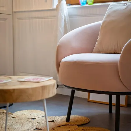 Valere Nid D'amour Pour 2 Proche Cathedrale Rouen