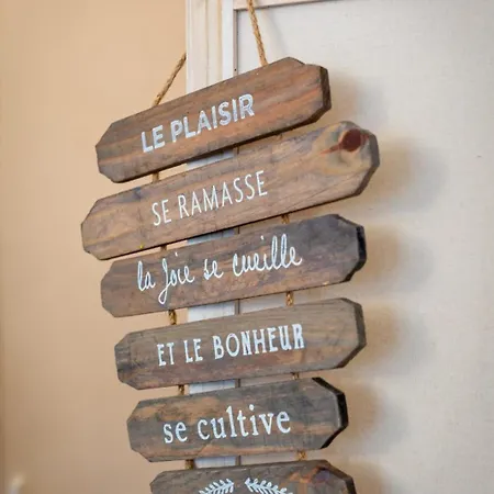 Valere Nid D'amour Pour 2 Proche Cathedrale Rouen